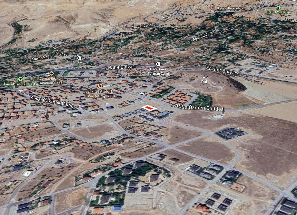 Erkilet General Emir Mah. de Satılık 659 m2 Villa Parseli