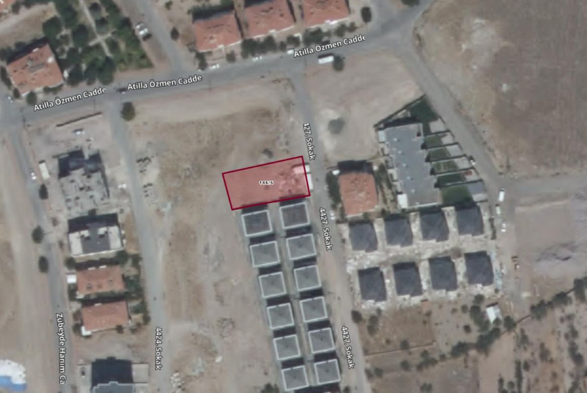 Erkilet General Emir Mah. de Satılık 659 m2 Villa Parseli