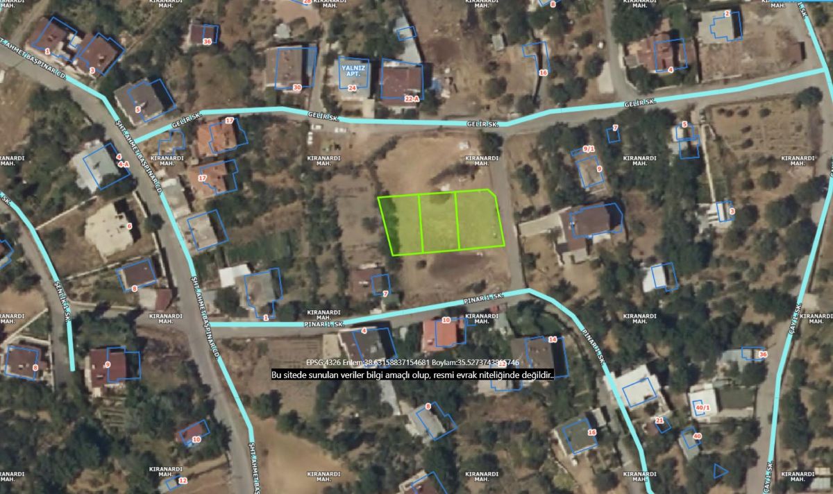 Kıranardı Mah. de Park Cepheli 947 m2 Köşe Villa Parseli