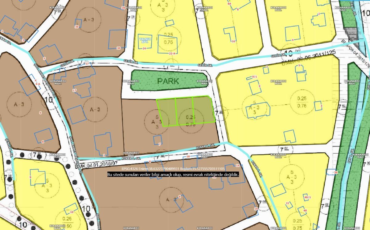 Kıranardı Mah. de Park Cepheli 947 m2 Köşe Villa Parseli