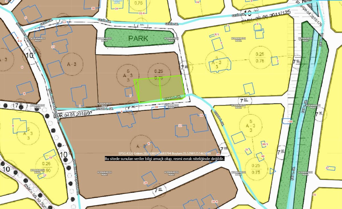 Kıranardı Mah. de Yol Cepheli 880 m2 Köşe Villa Parseli