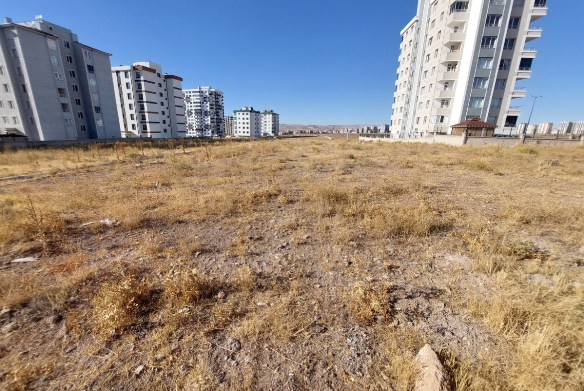 Mimarsinan Bahçelievler Mahallesinde 933 m2 Satılık Konut Parseli