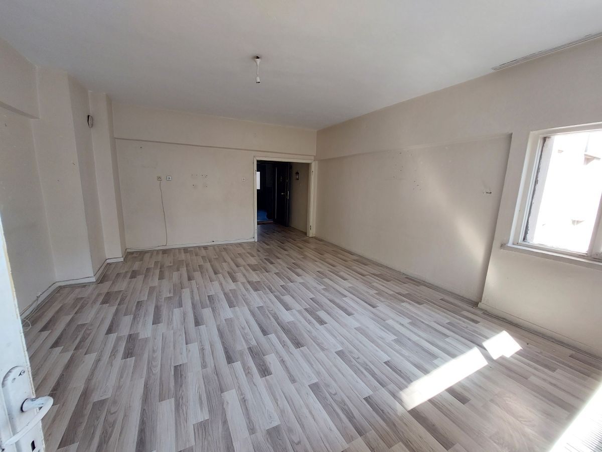 Selimiye Mah. Uğur Apt. 3. Kat No 14 (25) Belsin Selimiye Mah. de 100 lük 3+1 KOMBİLİ Kiralık Daire