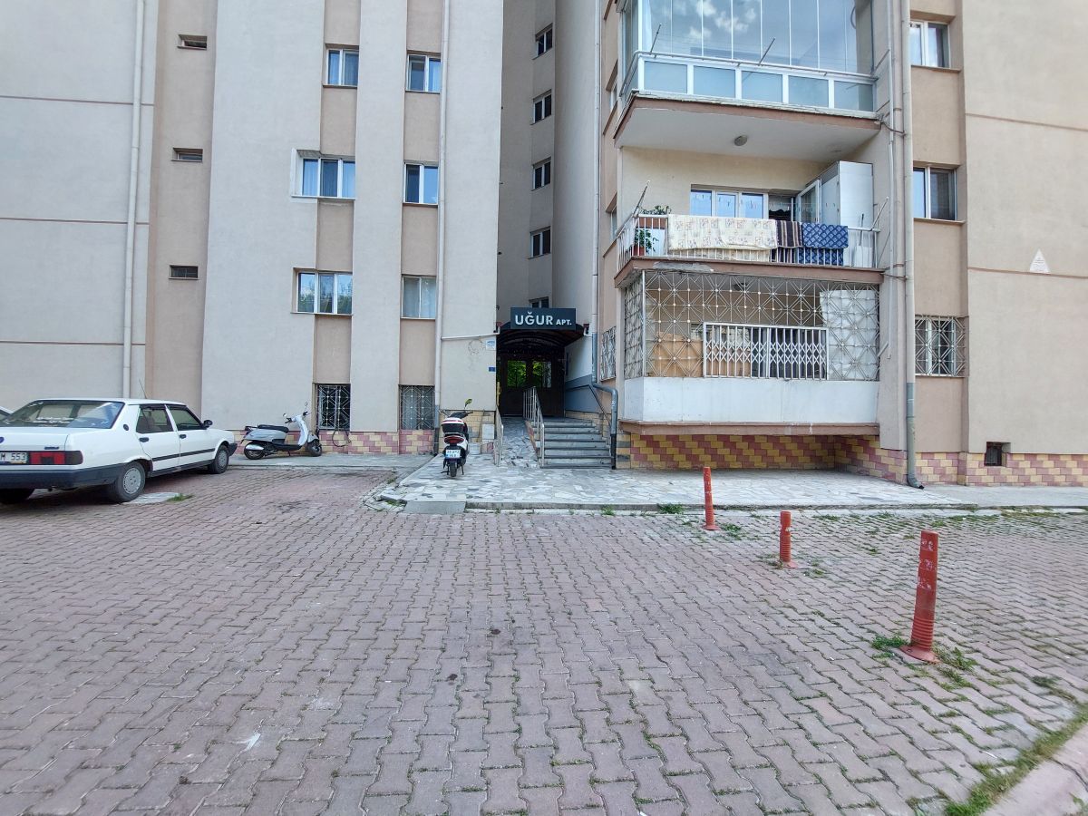Selimiye Mah. Uğur Apt. 3. Kat No 14 (8) Belsin Selimiye Mah. de 100 lük 3+1 KOMBİLİ Kiralık Daire