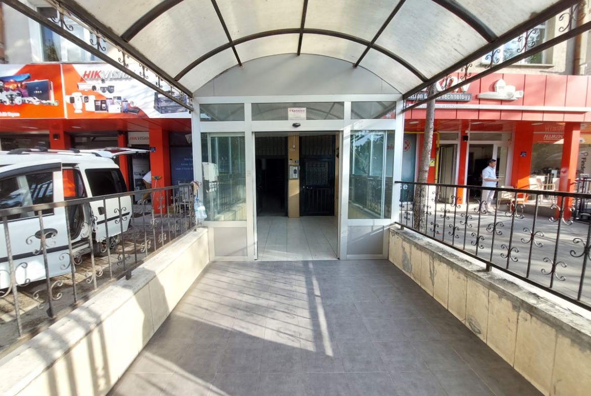 Fevzi Çakmak Mah. Bozantı Cad.’de 3+1 Satılık Daire