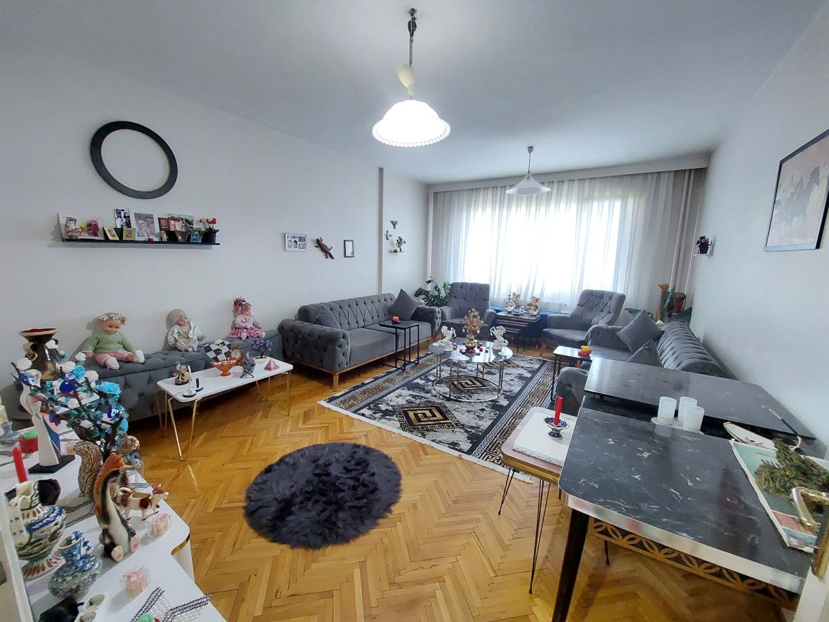Bozantı Cad. Yaprak Apt. 3. Kat No 10 (22) Fevzi Çakmak Mah. Bozantı Cad.’de 3+1 Satılık Daire