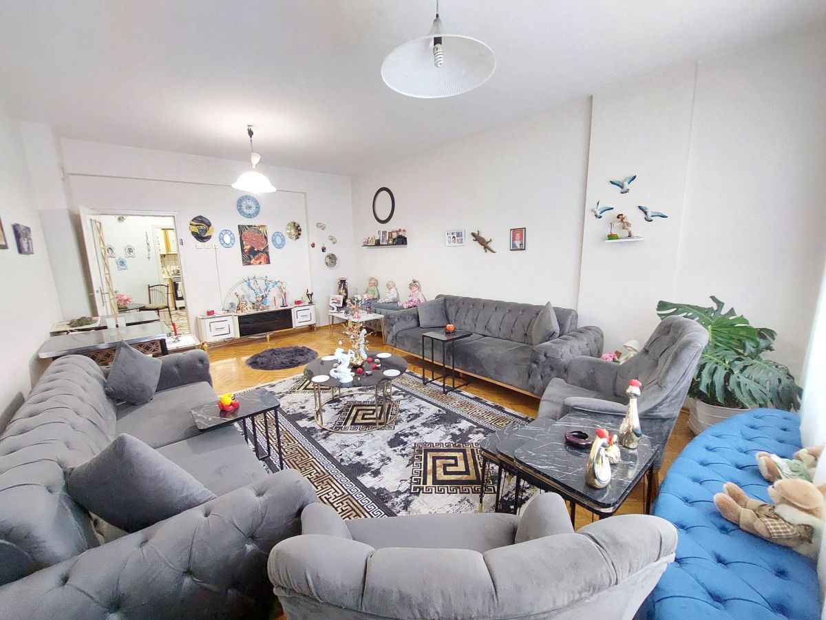 Bozantı Cad. Yaprak Apt. 3. Kat No 10 (23) Fevzi Çakmak Mah. Bozantı Cad.’de 3+1 Satılık Daire