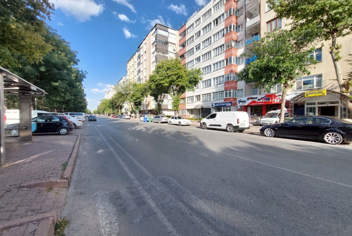Fevzi Çakmak Mah. Bozantı Cad.’de 3+1 Satılık Daire