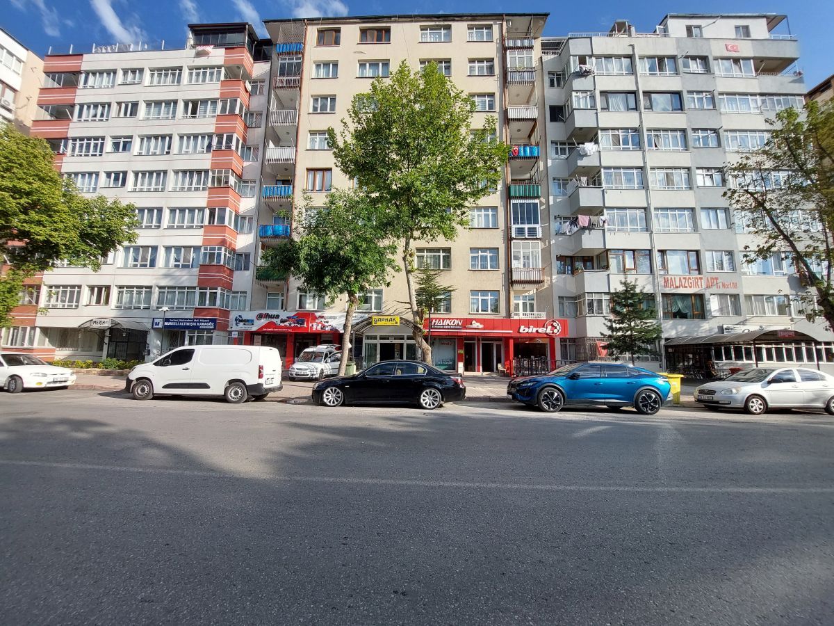 Bozantı Cad. Yaprak Apt. 3. Kat No 10 (6) Fevzi Çakmak Mah. Bozantı Cad.’de 3+1 Satılık Daire