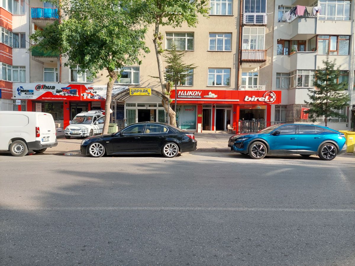 Bozantı Cad. Yaprak Apt. 3. Kat No 10 (7) Fevzi Çakmak Mah. Bozantı Cad.’de 3+1 Satılık Daire