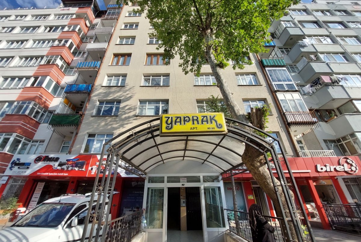 Fevzi Çakmak Mah. Bozantı Cad.’de 3+1 Satılık Daire