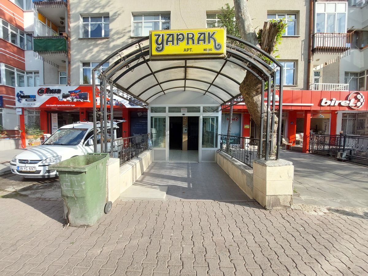 Bozantı Cad. Yaprak Apt. 3. Kat No 10 (9) Fevzi Çakmak Mah. Bozantı Cad.’de 3+1 Satılık Daire
