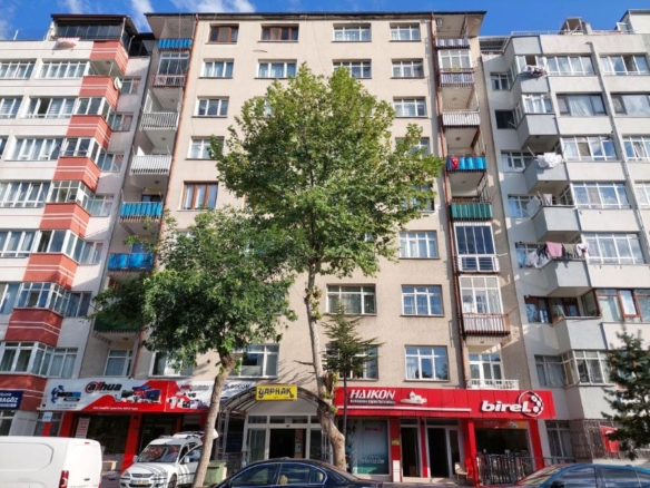 Fevzi Çakmak Mah. Bozantı Cad.’de 3+1 Satılık Daire